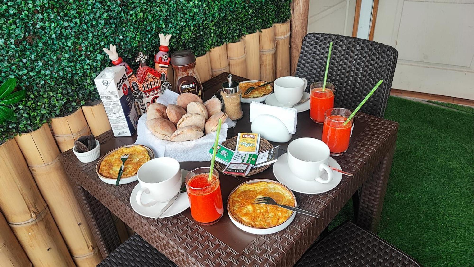 Golden Paris Hotel "Descuentos Junio" Аякучо Екстер'єр фото
